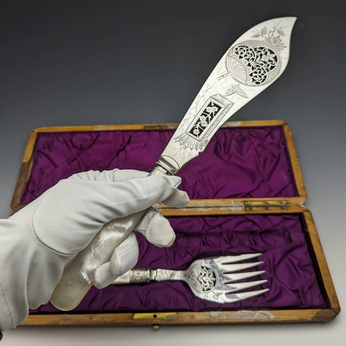 Around 1870 British Antique White Pearl Shell Handle Silver Plated Fish Server Pair in Case